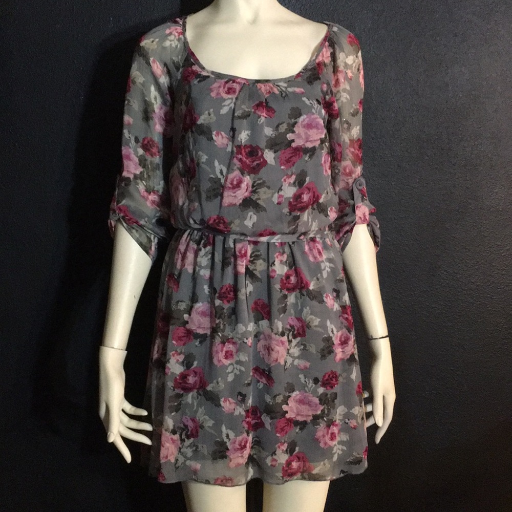 Cute mini flow dress!